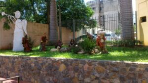 La exposición artesanal de pesebres navideños será en la peatonal frente al edificio municipal. (Imagen SLPY)