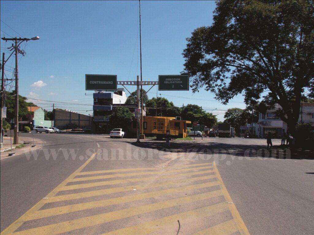 La caseta de la caminera ubicada en las intercesiones de las Rutas 1 y 2, en dicho espacio se quiere la construcción de una rotonda y jardin.